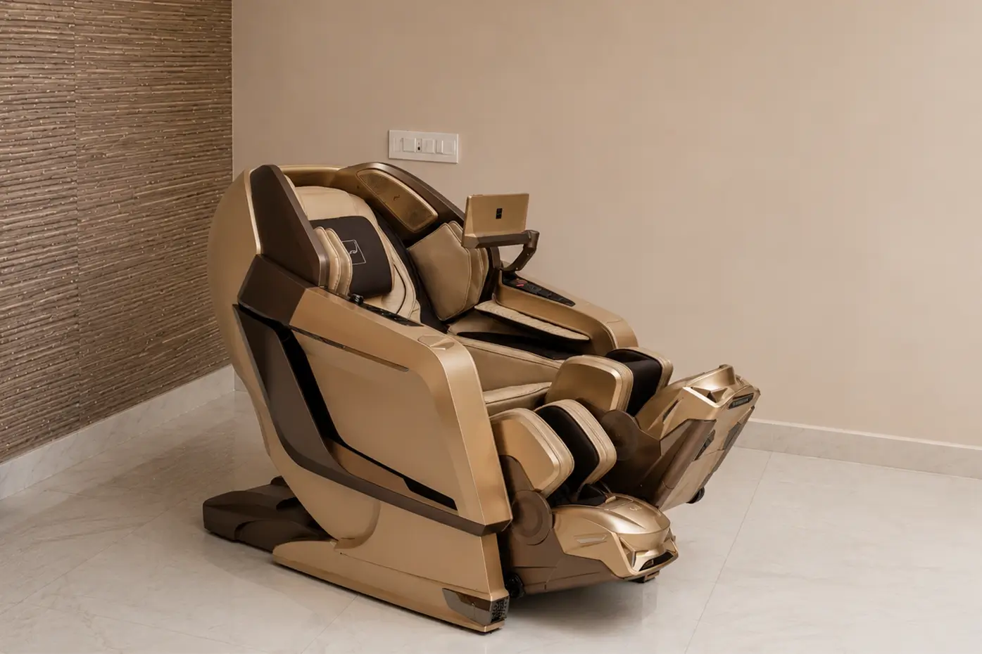 Deepak Yadav using Rotai R-VELOR Premium 4D massage chair